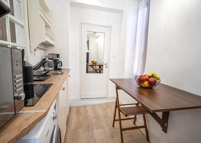 La Casa Di - With View *